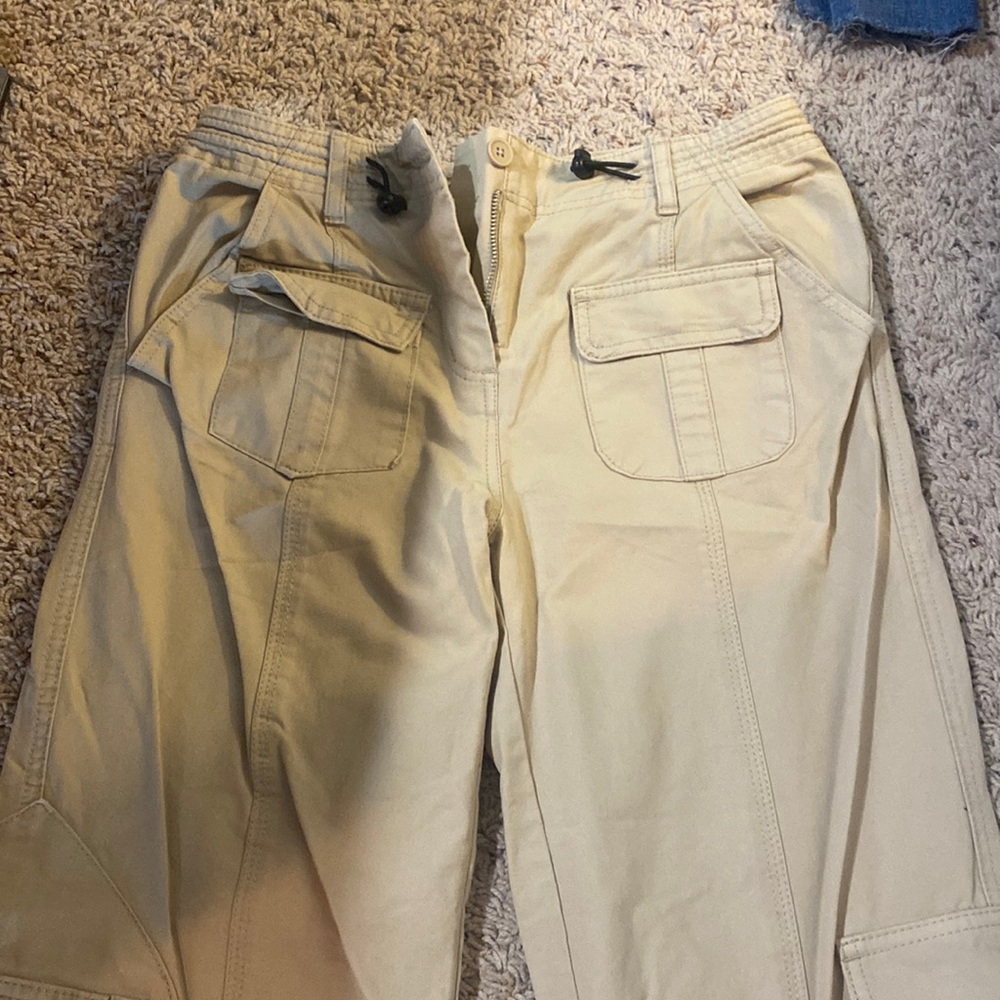 Brandy Melville Kim Cargo Pants